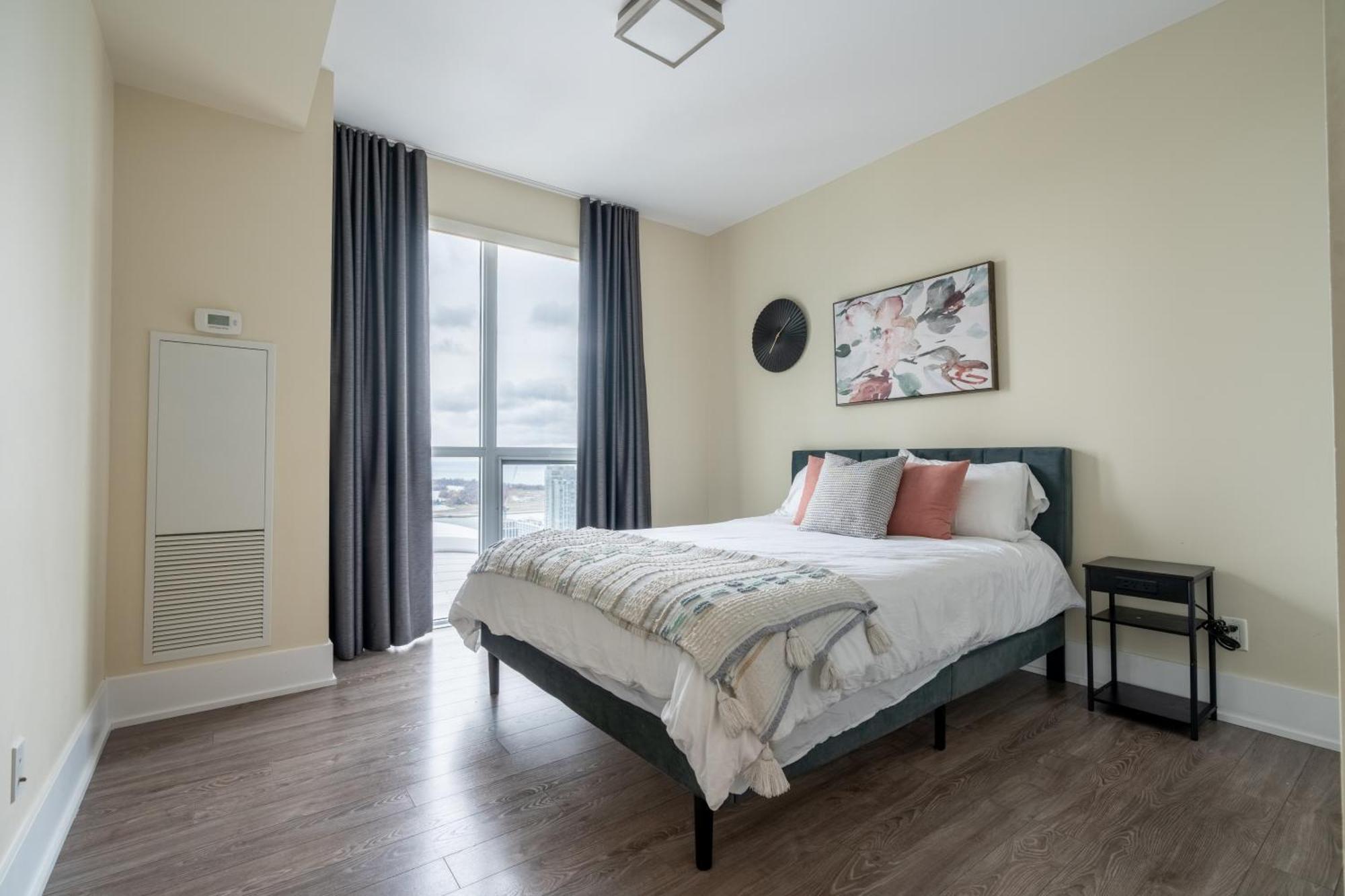 Globalstay Modern Downtown Apartment โตรอนโต ภายนอก รูปภาพ