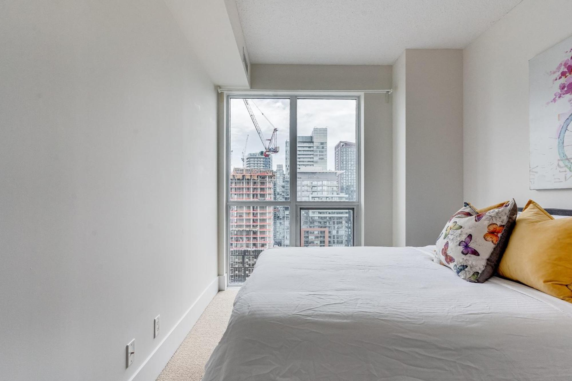 Globalstay Modern Downtown Apartment โตรอนโต ภายนอก รูปภาพ