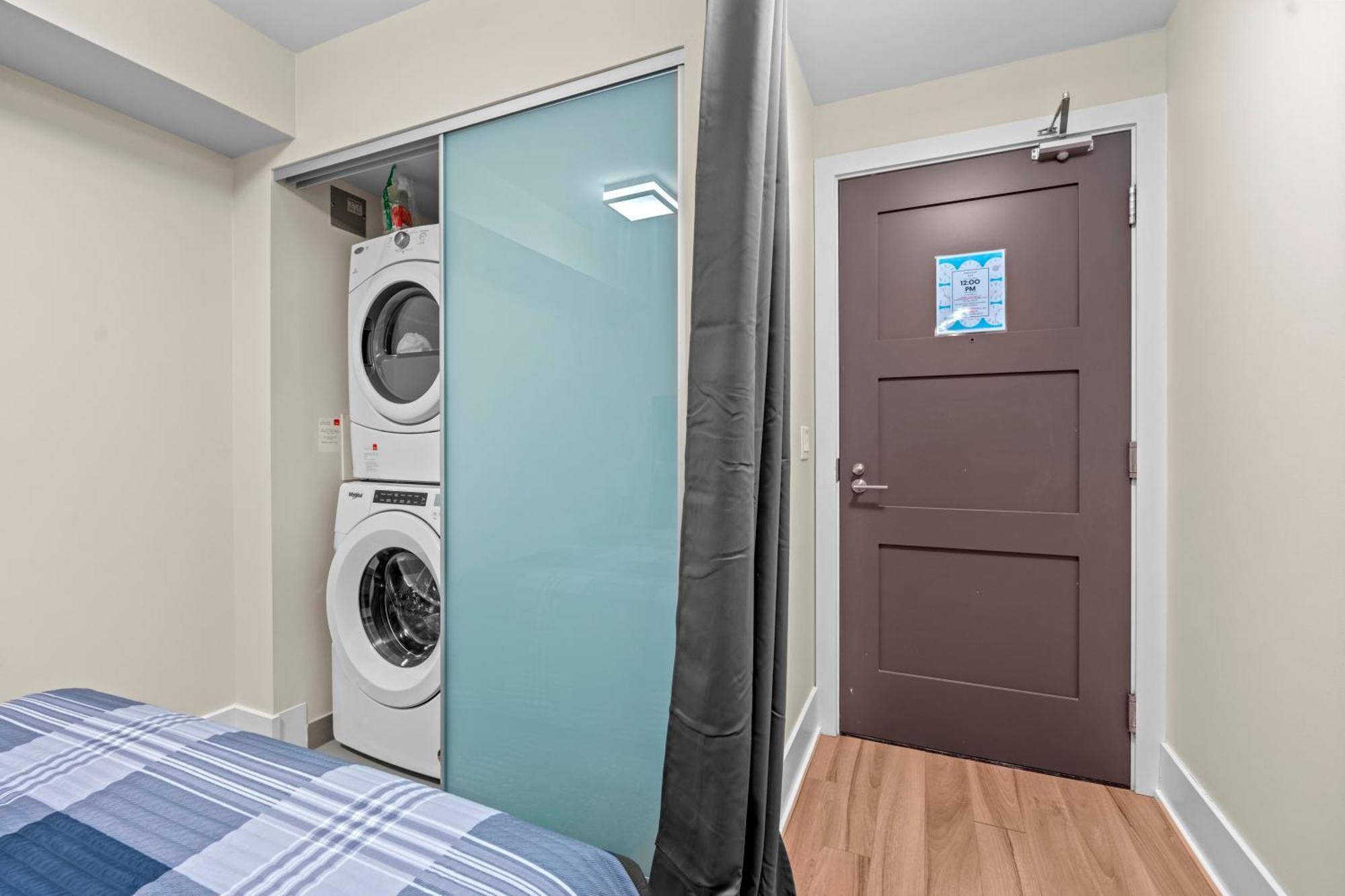 Globalstay Modern Downtown Apartment โตรอนโต ภายนอก รูปภาพ